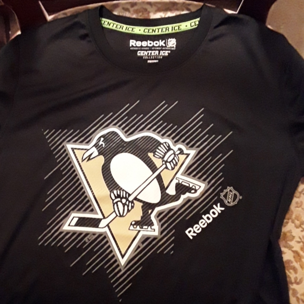 NHL Penguins t shirt